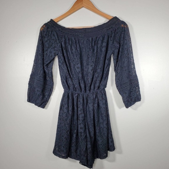 Hollister Off Shoulder Lace Romper Shorts Navy Size Small - Picture 4 of 11
